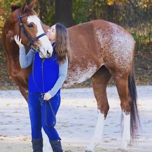 Meet your Posher, Kaylie